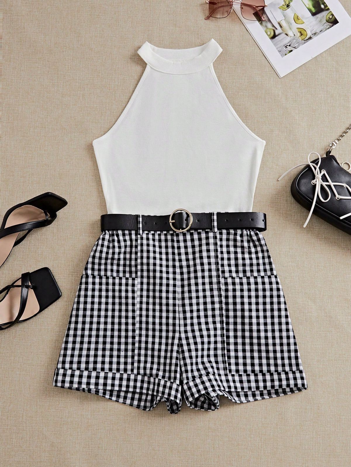 SHEIN Essnce Set de 2 piezas para mujer compuesto por top de camisola de punto de cuello halter y shorts de tela escocesa, para el verano