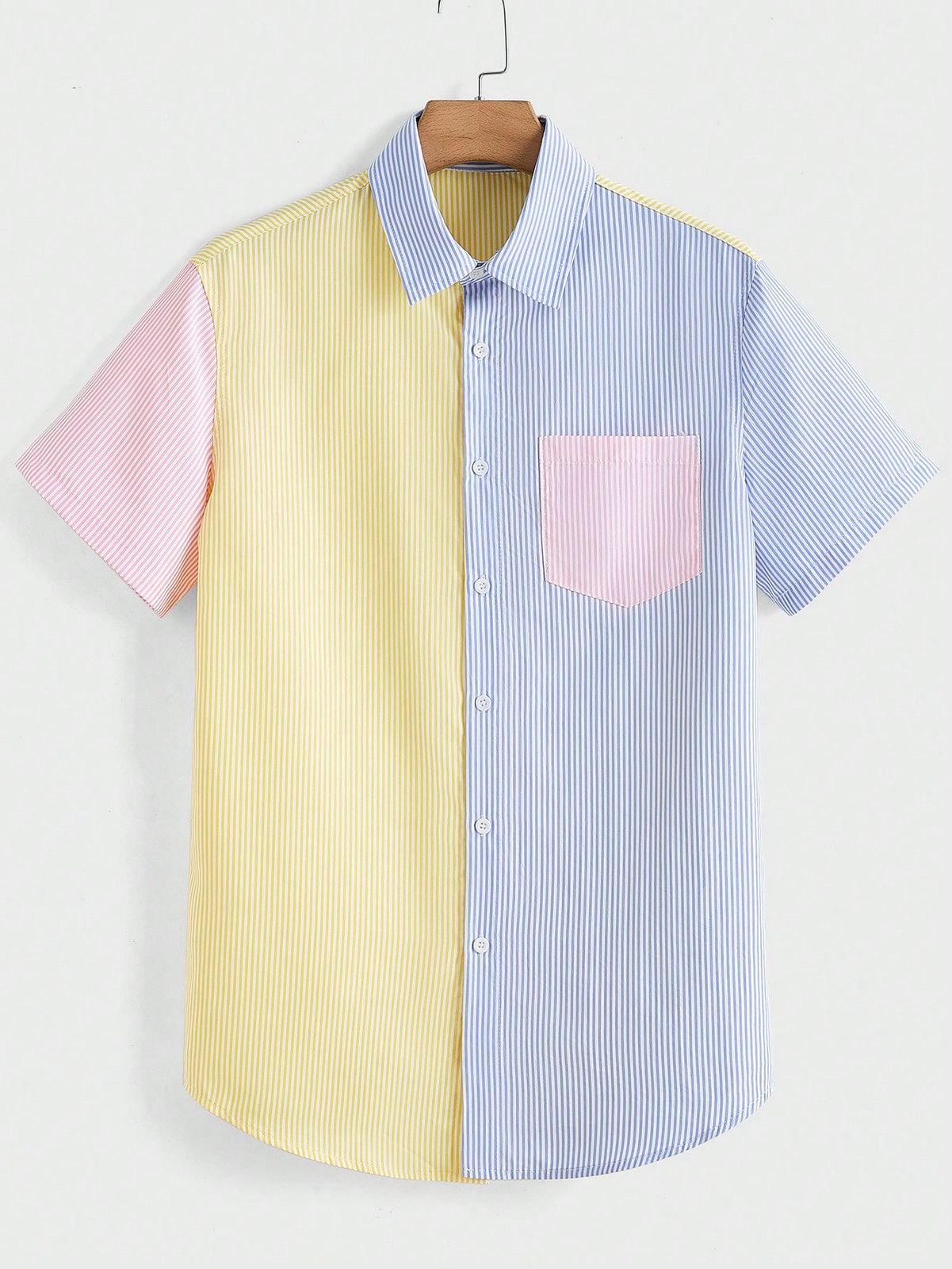 Manfinity UrbanChill Camisa De Manga Corta Con Parches Tejidos Y Rayas En Contraste Para Hombres