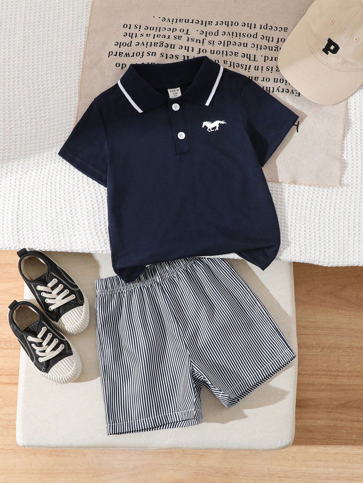 SHEIN Conjunto casual de 2 piezas para niño pequeño