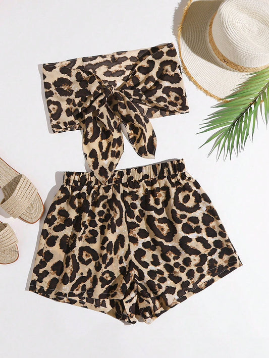 SHEIN VCAY Conjunto de dos piezas con top tubo de estampado de leopardo con lazo delantero y shorts para playa de verano