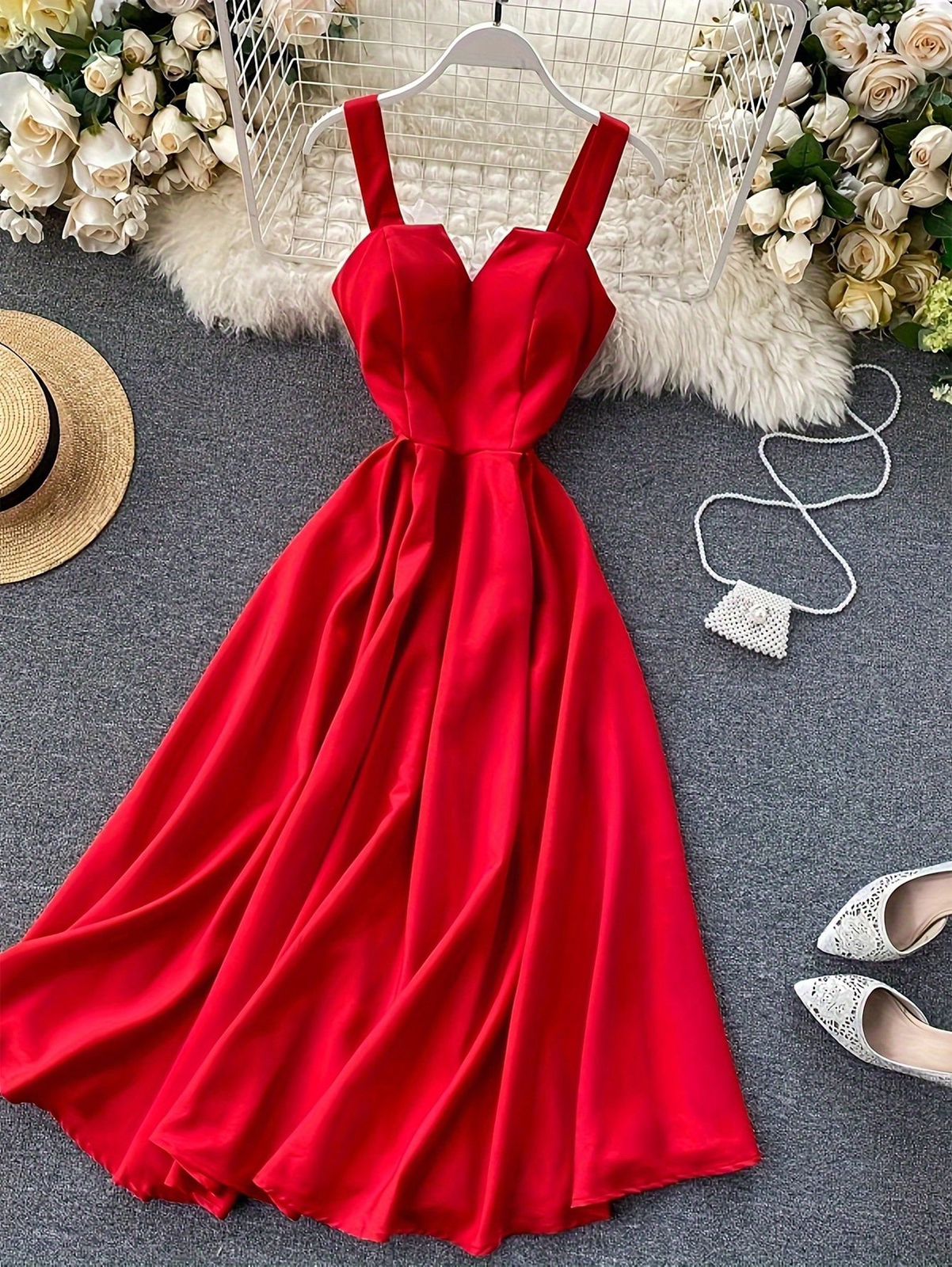 SHEIN Clasi Vestido de tirantes finos de diario de unicolor y estilo suelto para damas como ropa para el Año Nuevo, vestido largo para mujeres